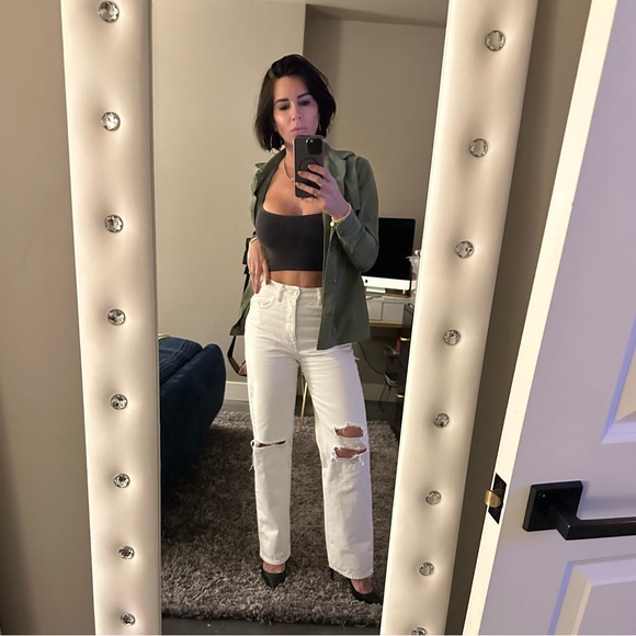 Meet your Poshers; duo Valerie & Daughter Peyton - Picture 6 of 12